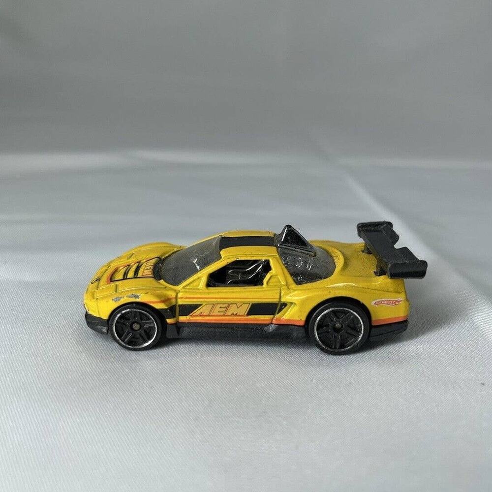 2011 Hot Wheels Acura NSX AEM HW #131 Diecast 1:64 Used Loose Yellow And Black